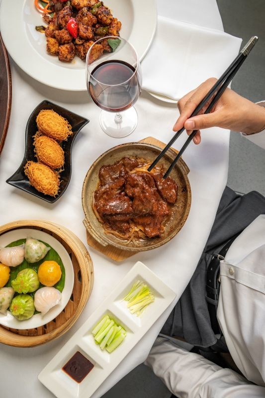 Min Jiang Sautéed Sirloin of Beef in Mongolian sauce